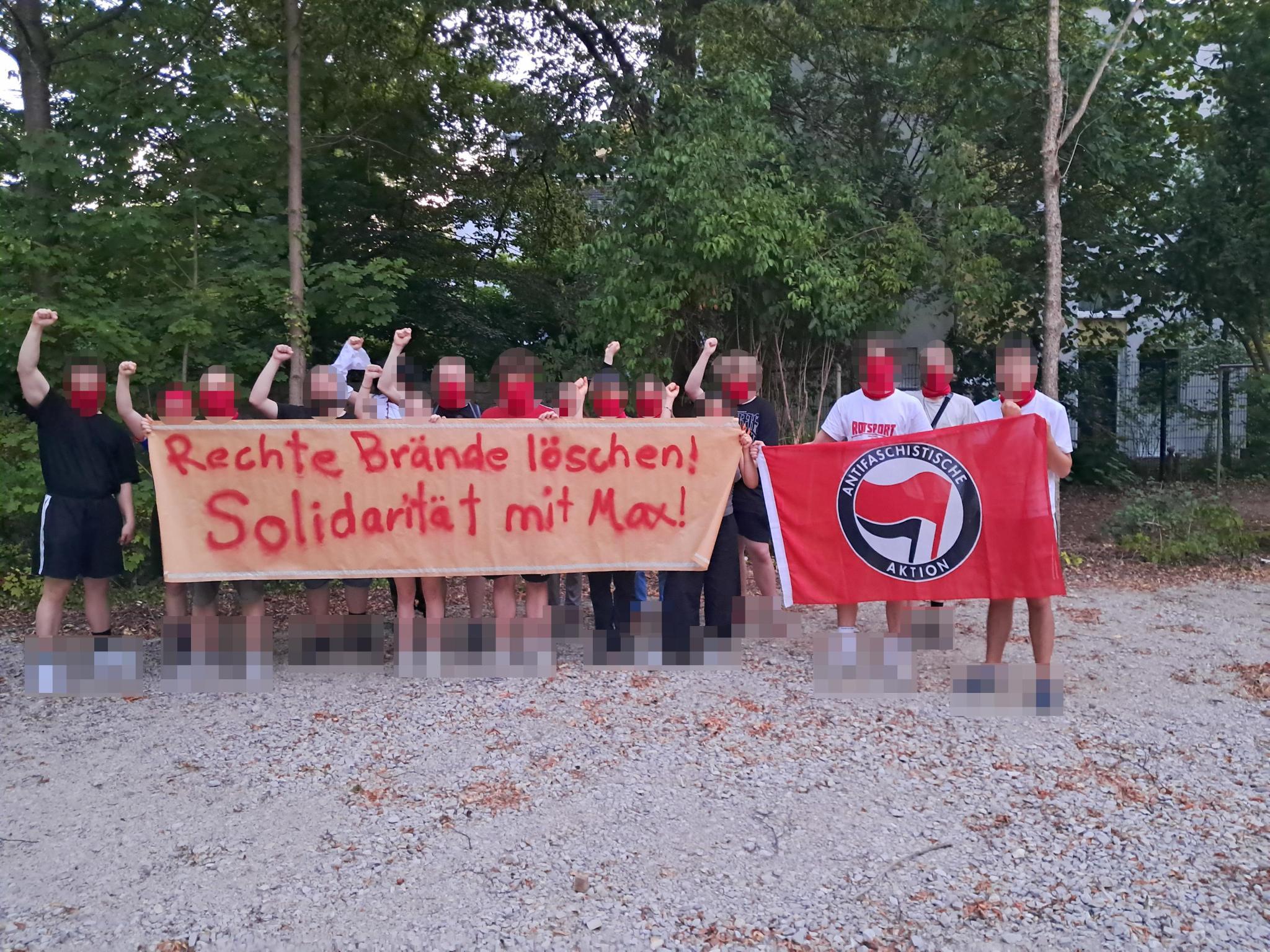 RECHTE BRÄNDE LÖSCHEN!